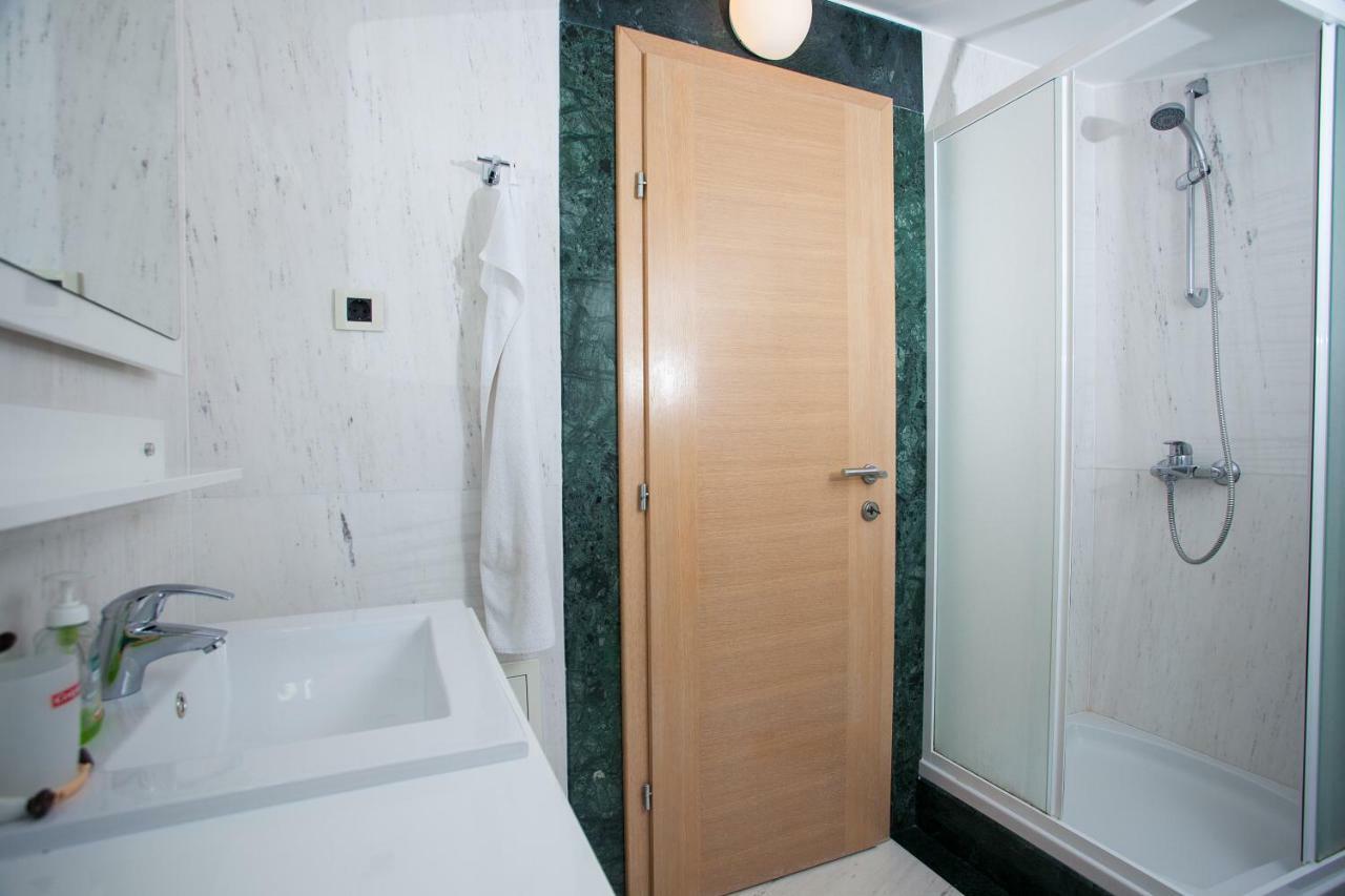 Villa Luce Mit Pool Makarska Rom bilde